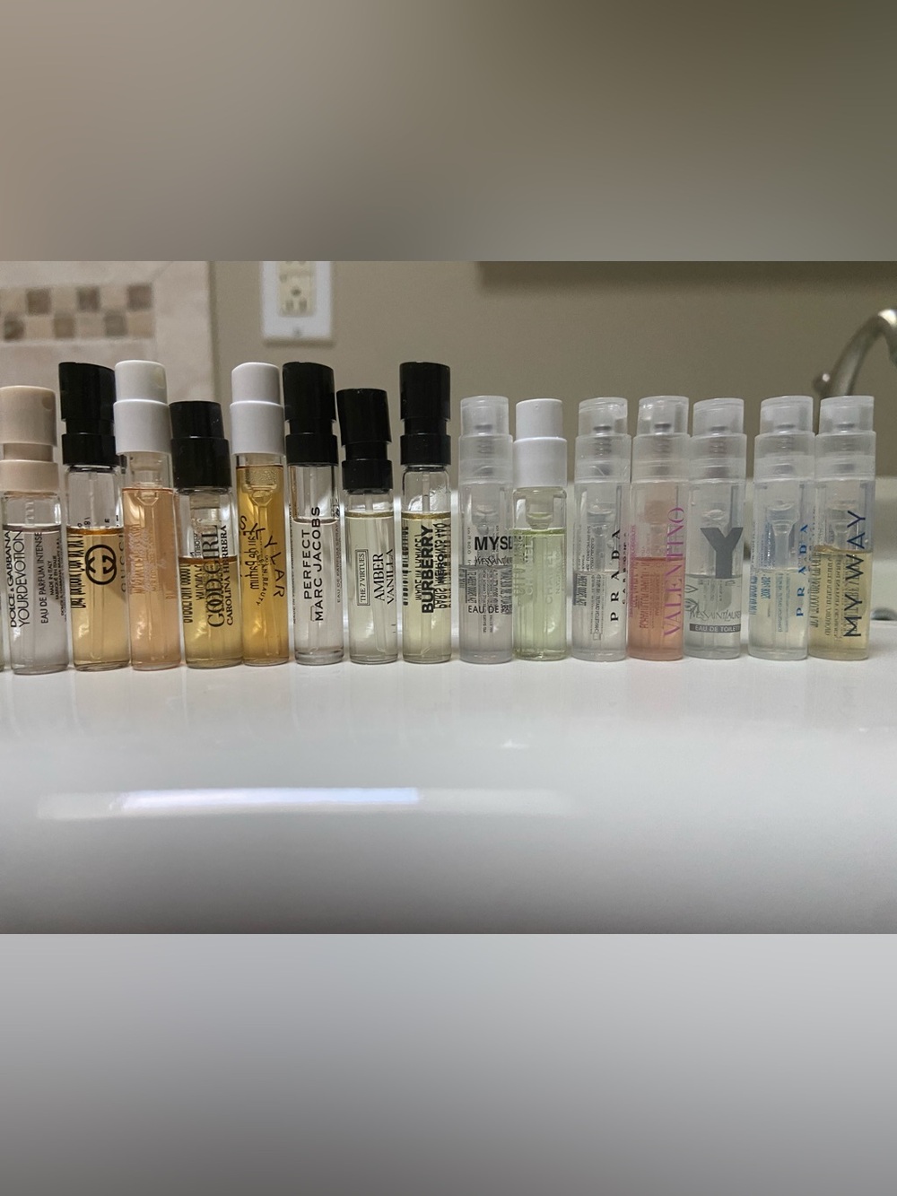 Perfumes - Picture 2 of 3